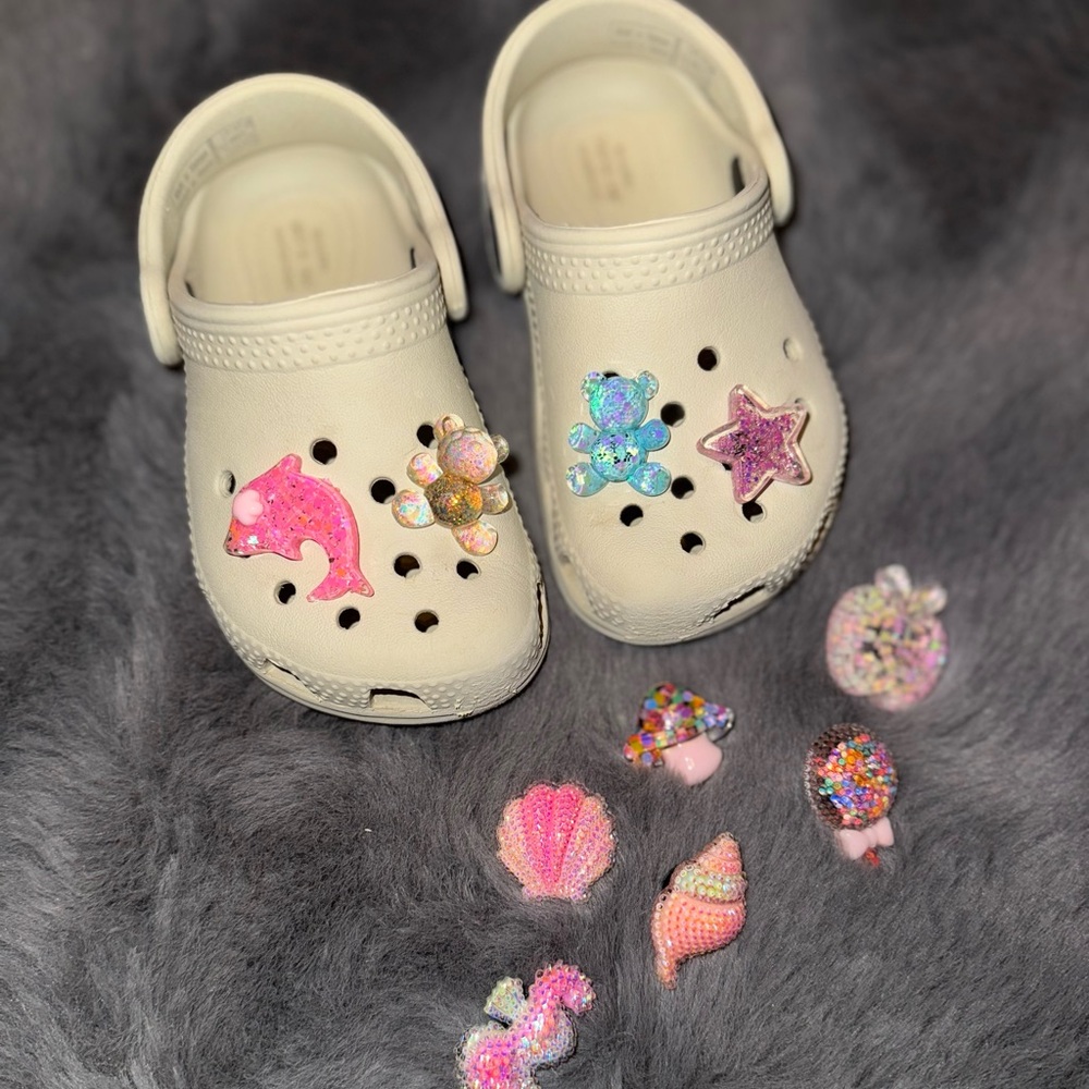 ❤️TODDLER BONE CROCS❤️